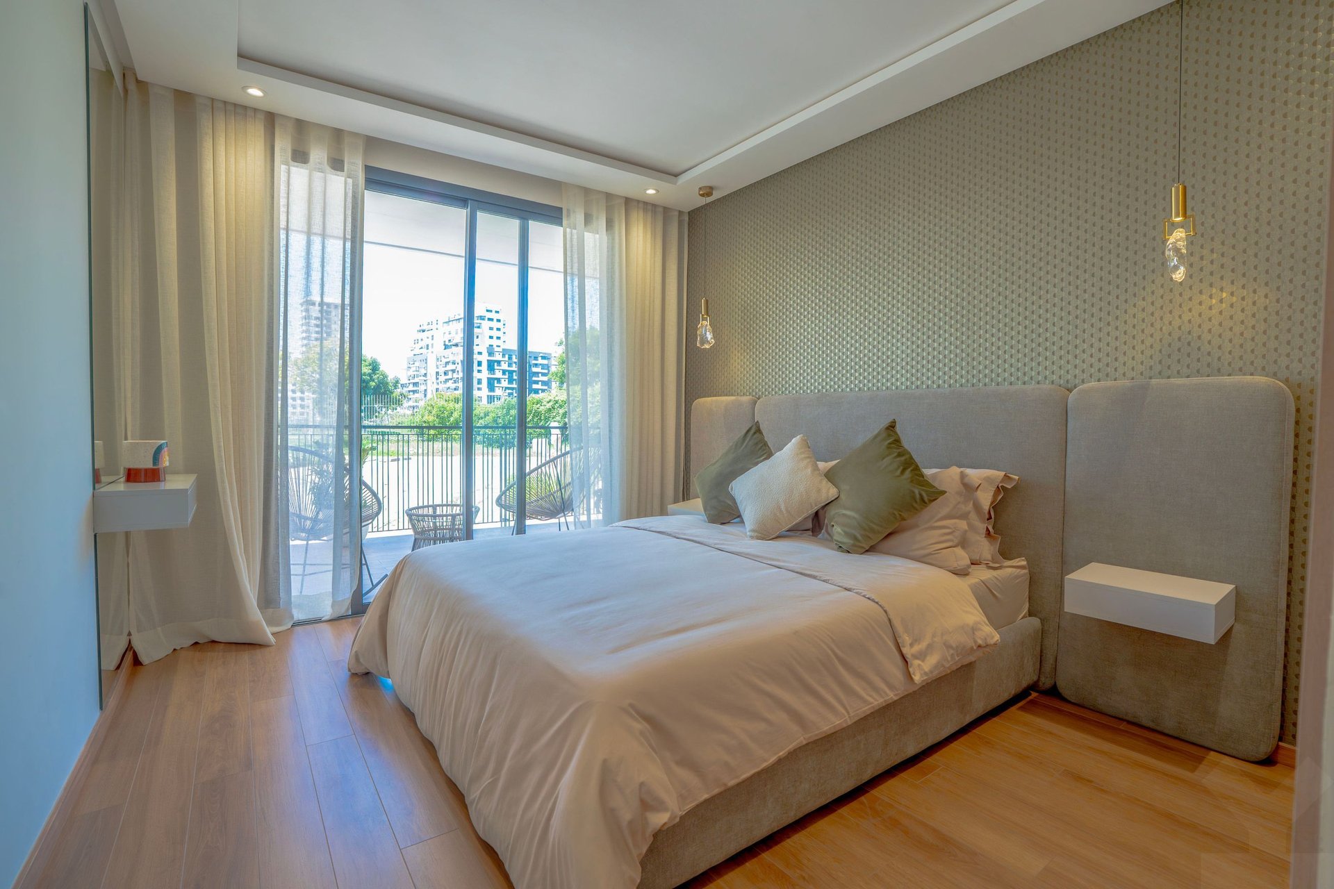 /aa108393/image_712558735.jpg
