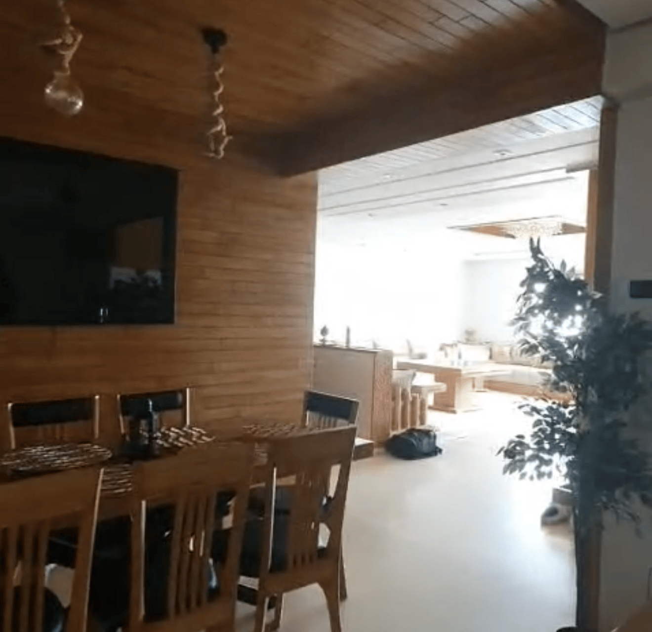/bi190641/image_874739000.png