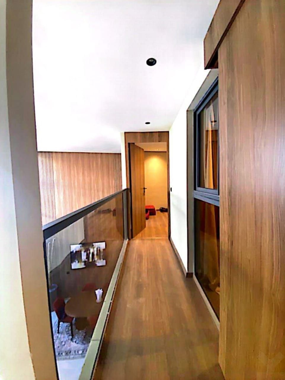 /ca194743/image_453931914.jpg