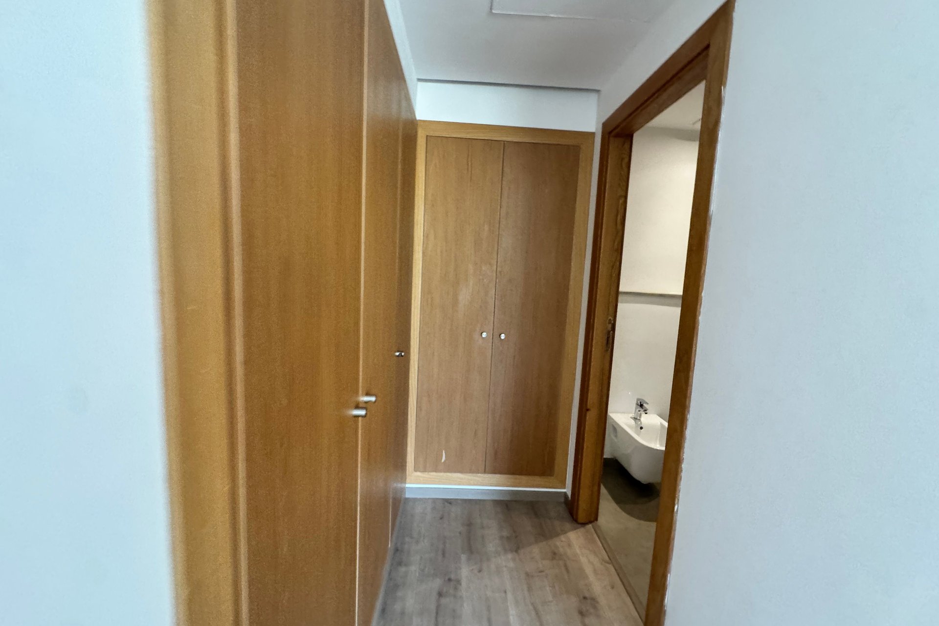 /ca198479/image_153618471.jpeg