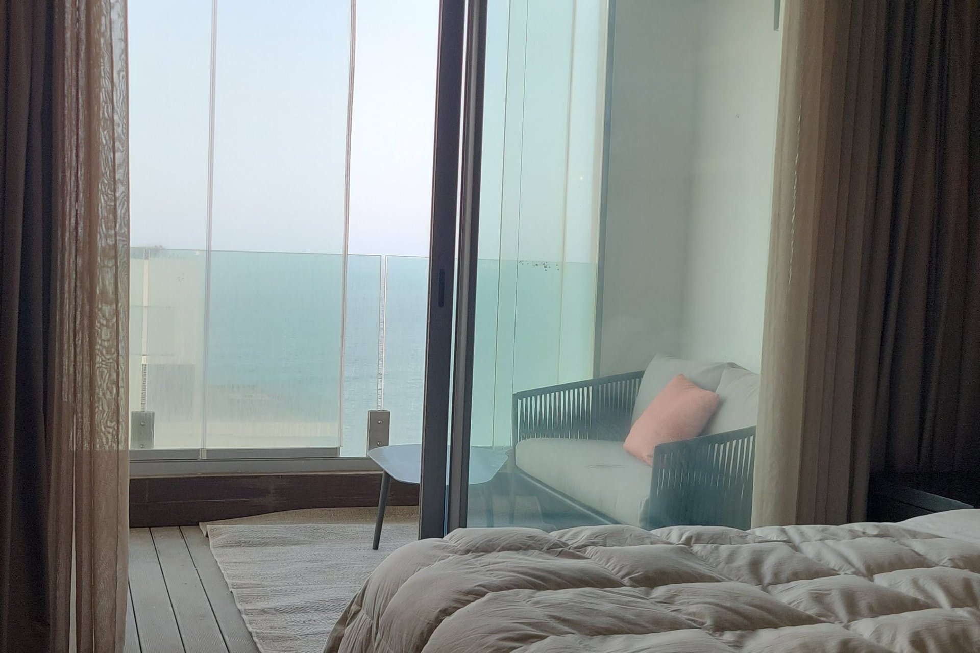 /ca206100/image_778085782.jpg