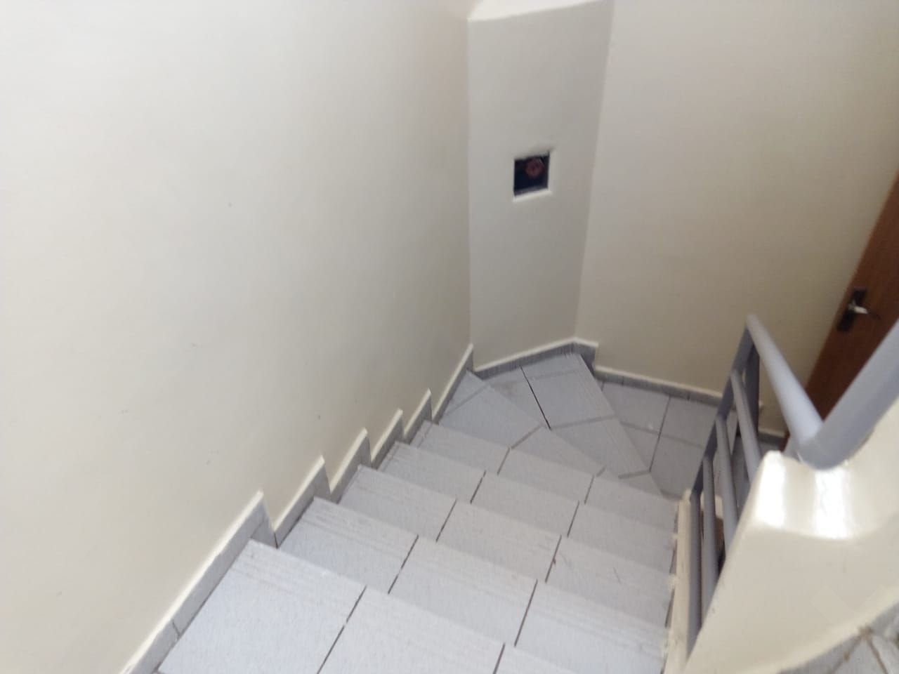 /ca208174/image_415375769.jpeg