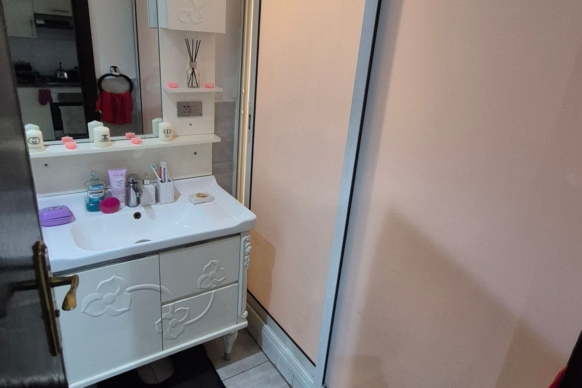 /ca209177/image_737002944.jpg