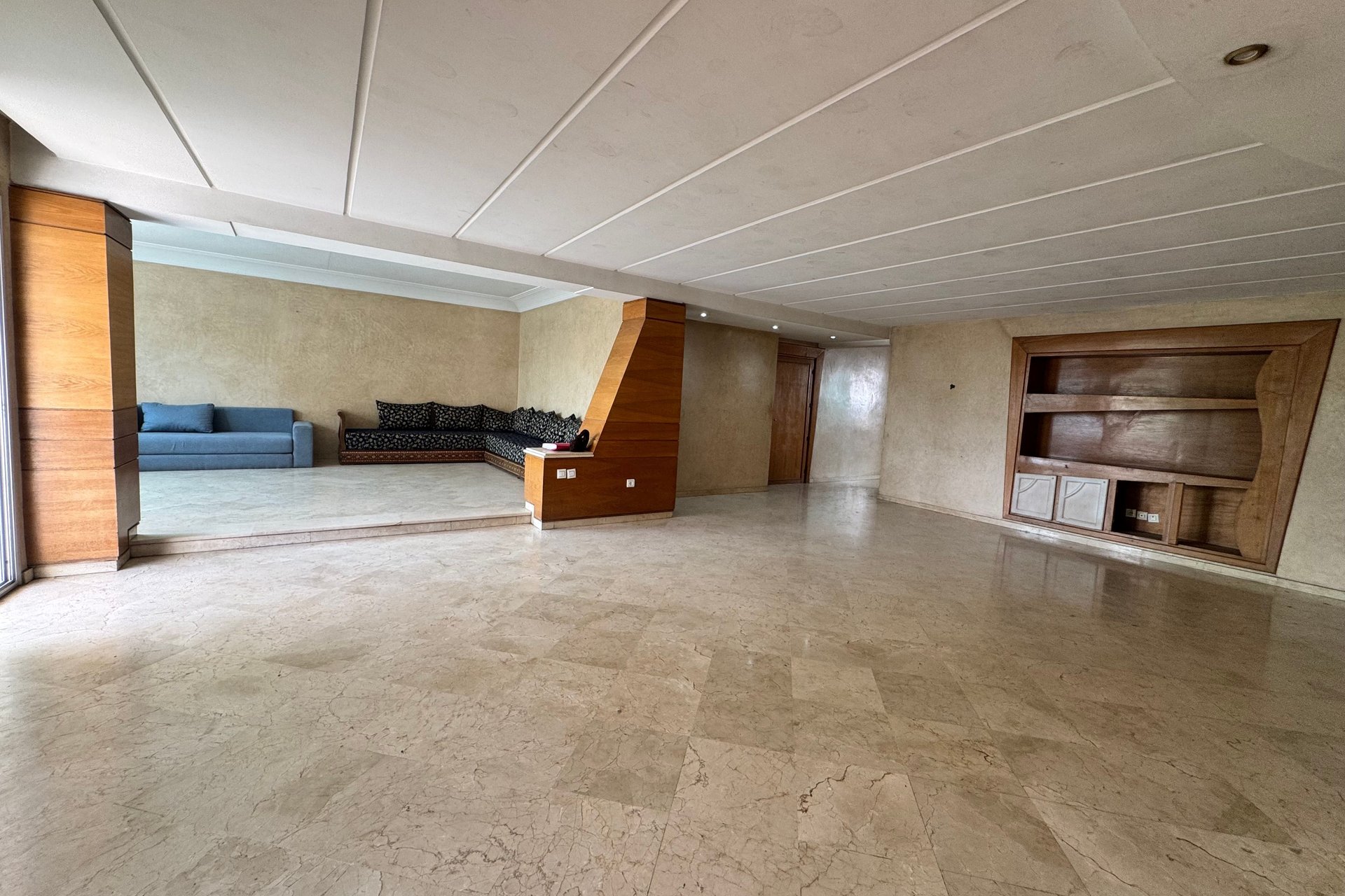/ca213498/image_182680213.jpeg