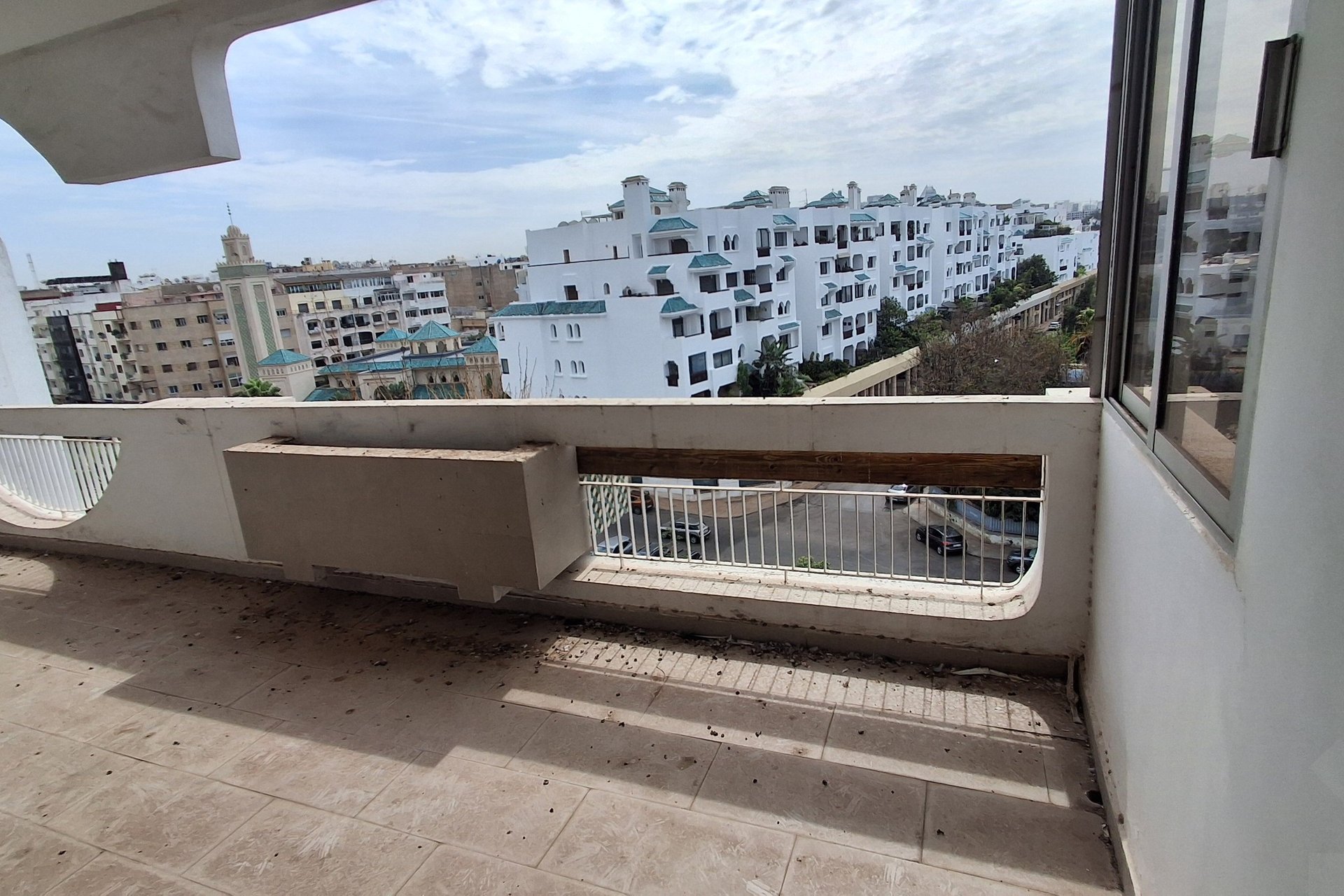 /ca5001650/image_857928838.jpg