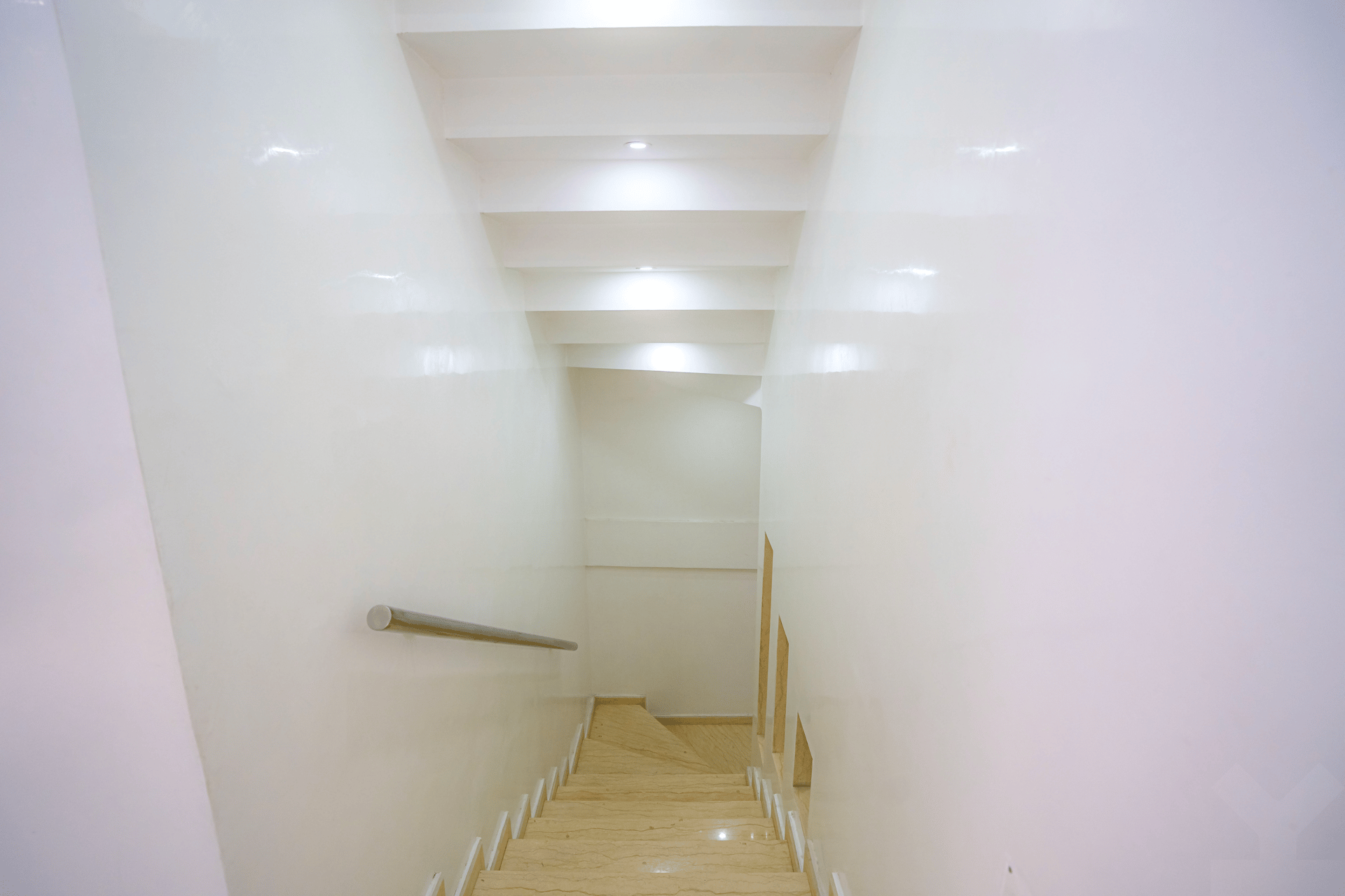 /cd180964/image_487204318.jpg