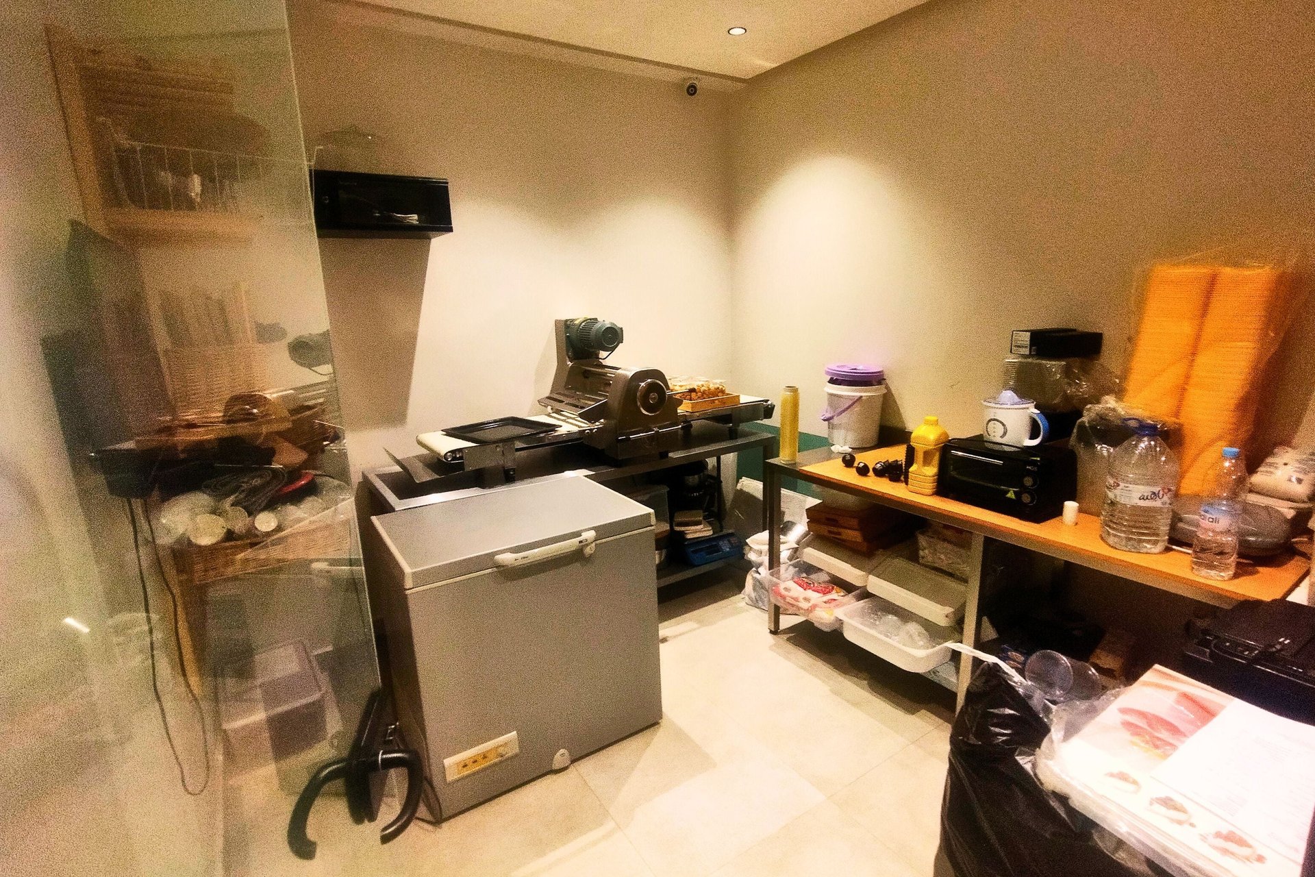 /ci153105/image_434434830.jpg