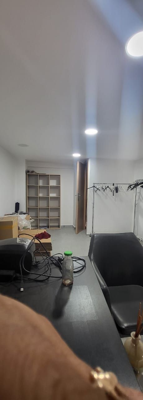 /ci158635/image_203293270.jpeg