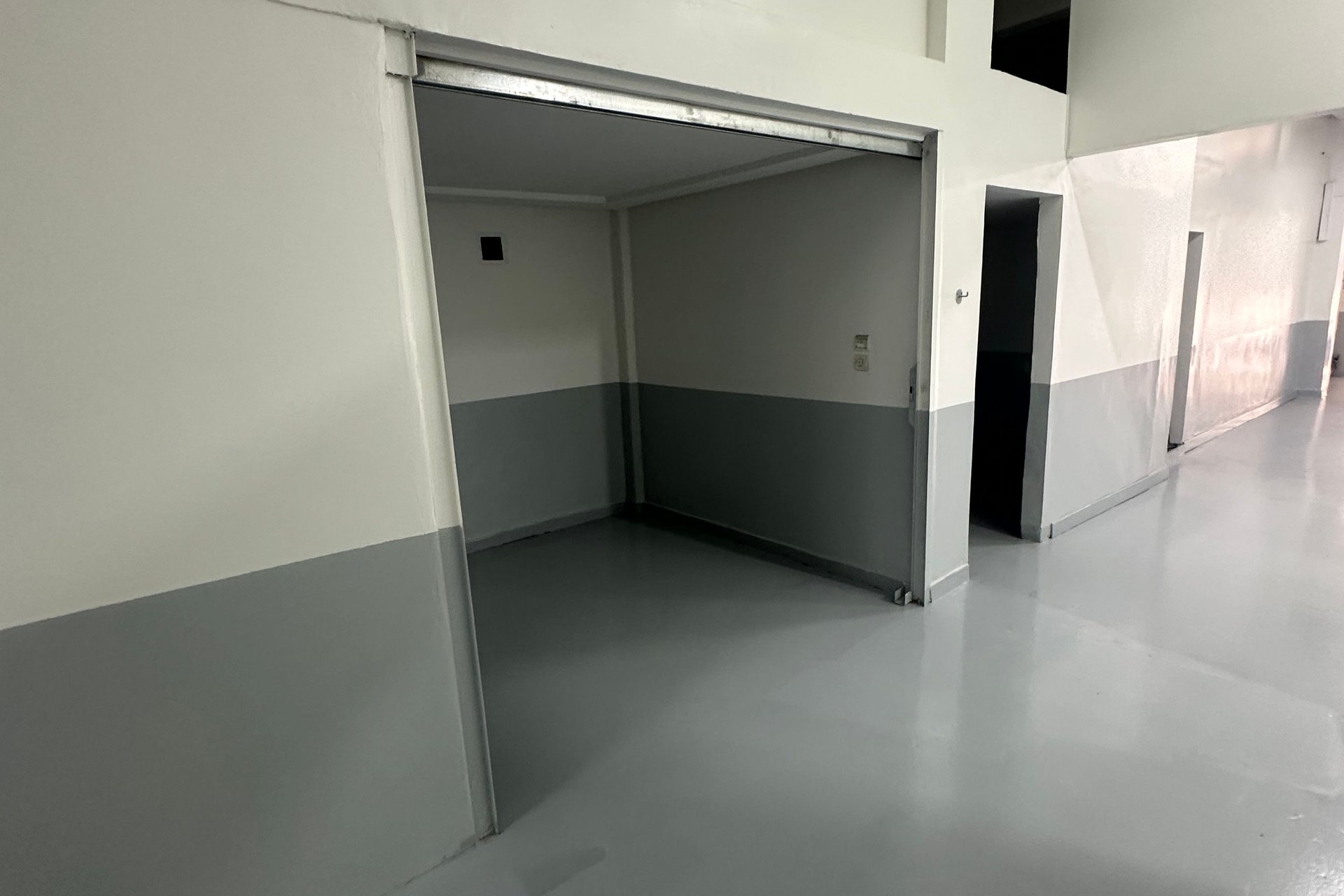 /ci165522/image_105221167.jpeg