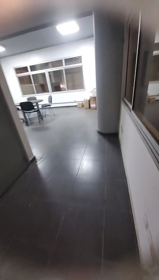 /ci170546/image_459471771.jpg