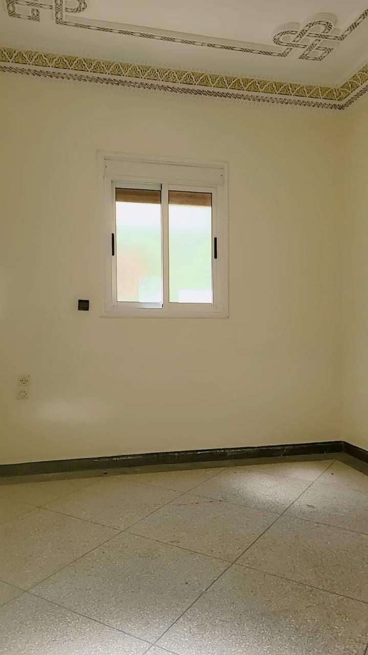 /ci181936/image_775633096.jpeg