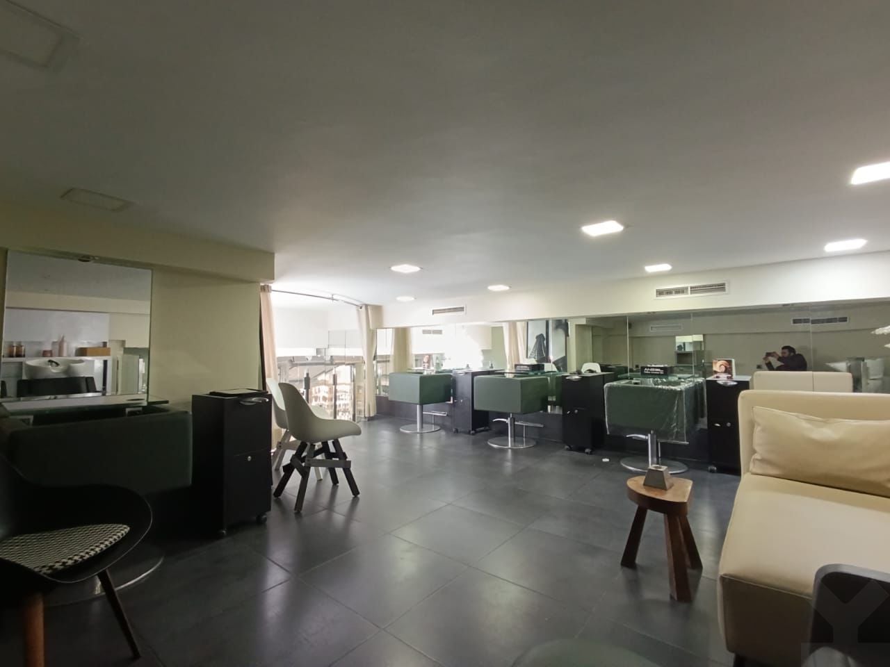 /ci184129/image_417770625.jpg