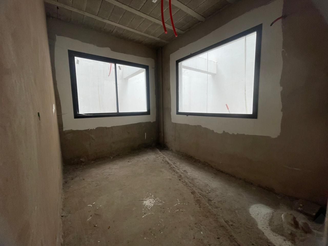 /ci188263/image_470468675.jpeg