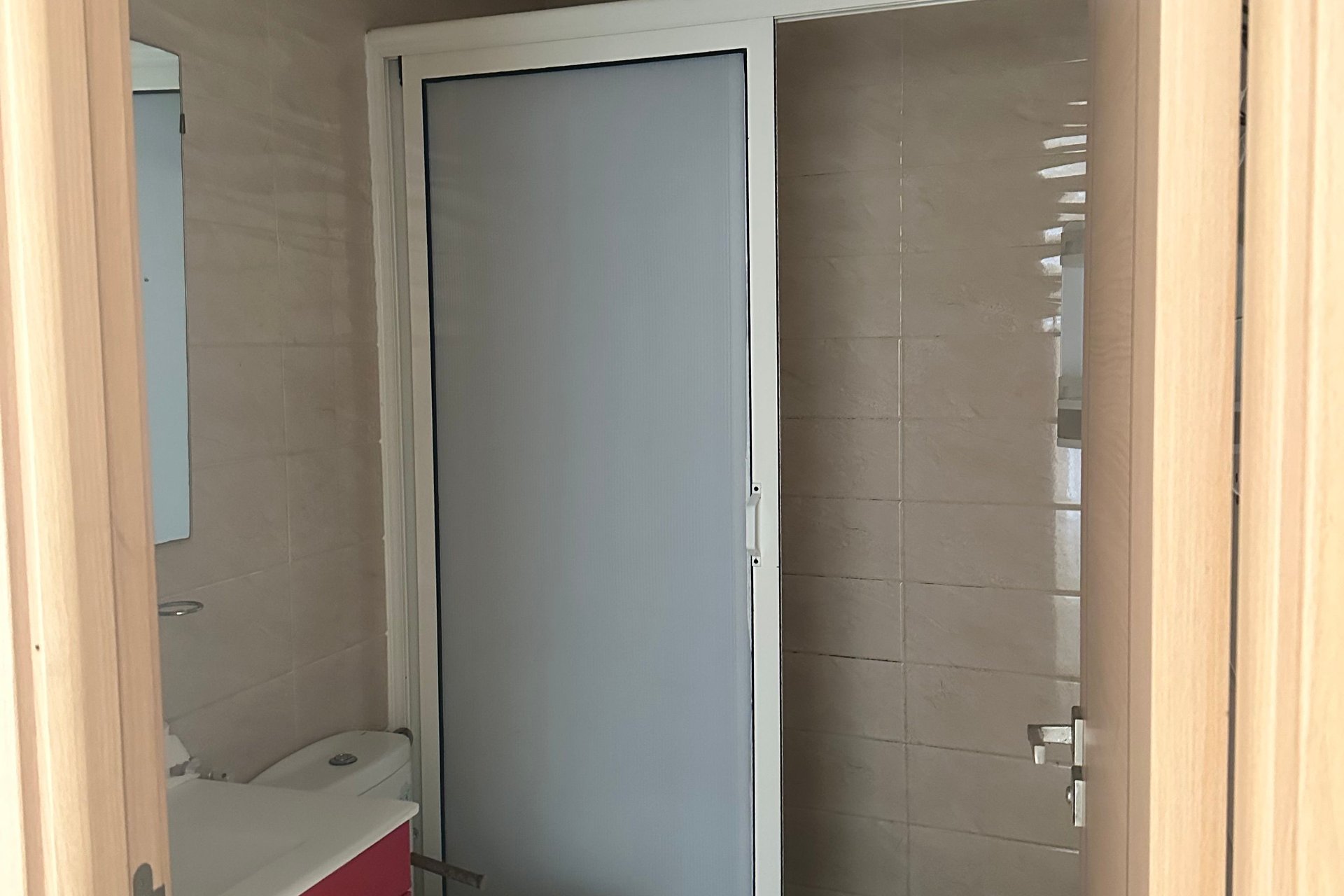 /ci188350/image_404699765.jpeg
