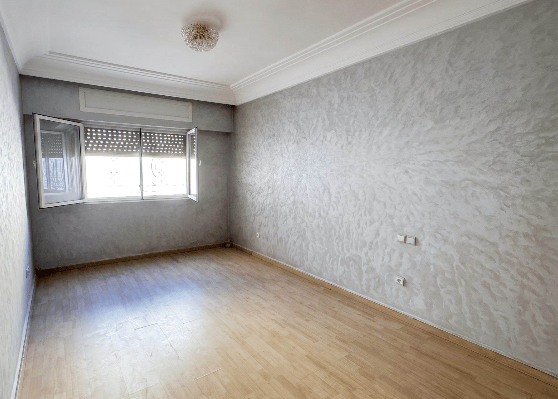 /ci189367/image_939563231.png