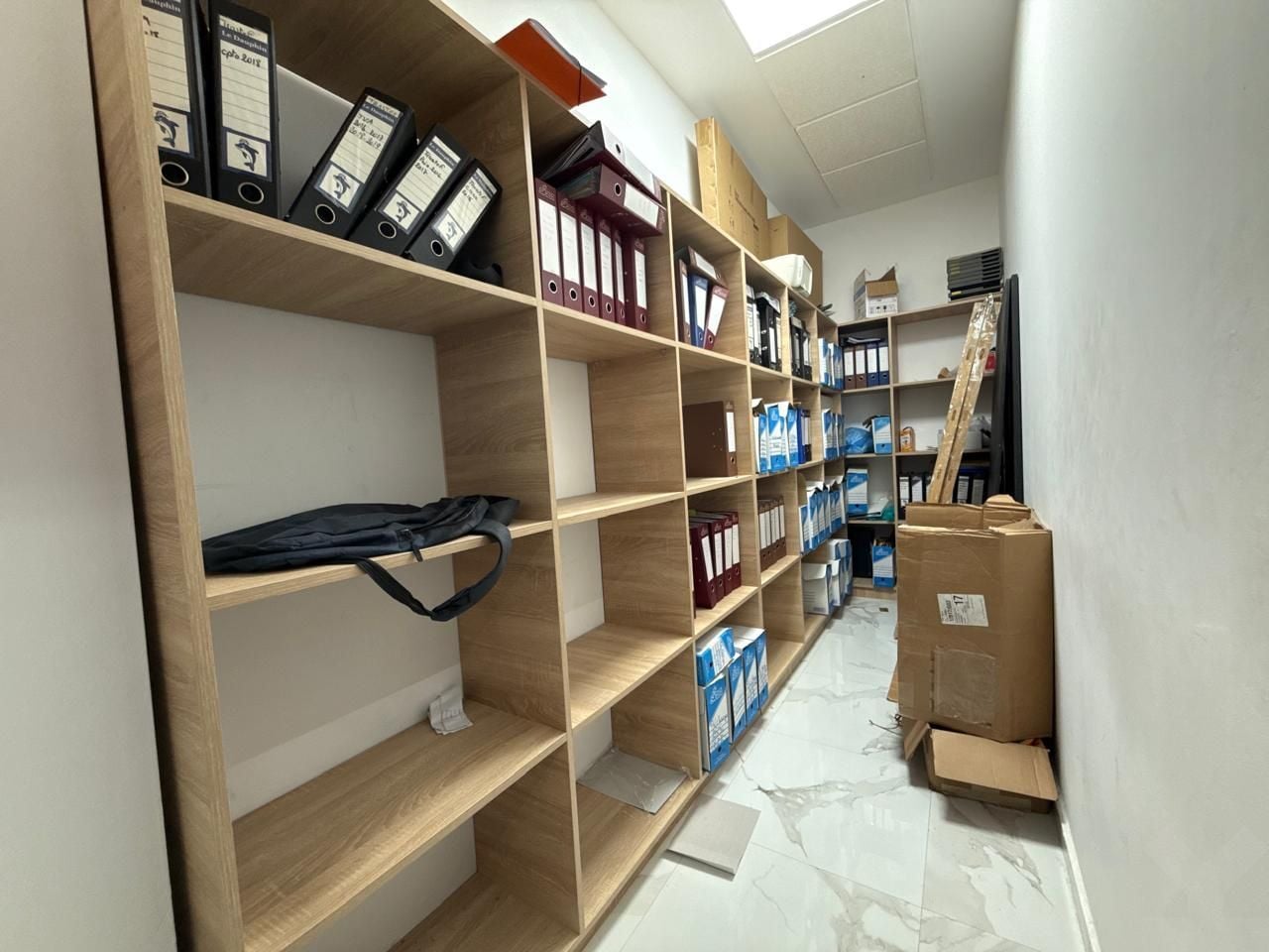 /ci189456/image_711985409.jpeg