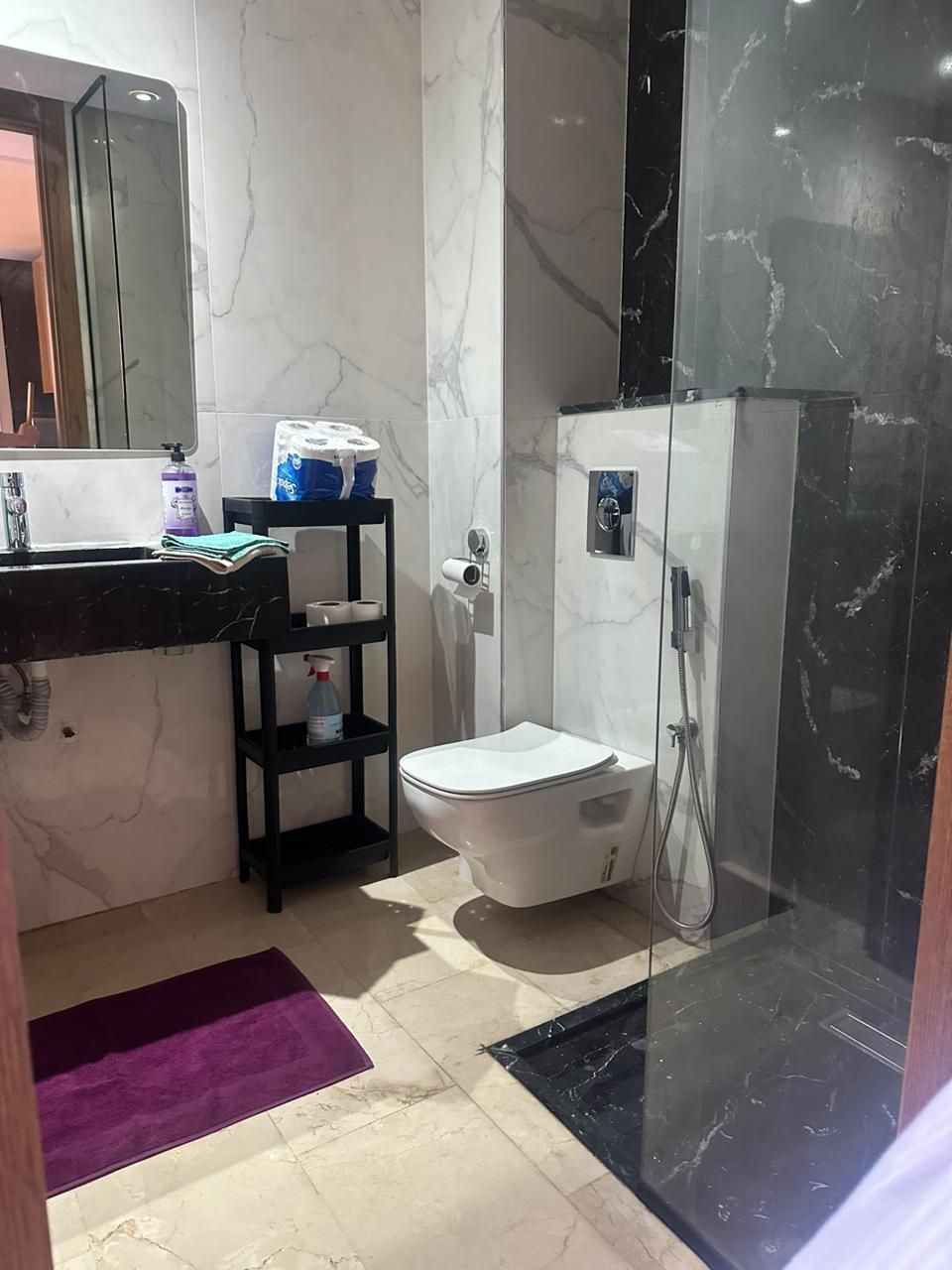 /ci189904/image_376936479.jpeg