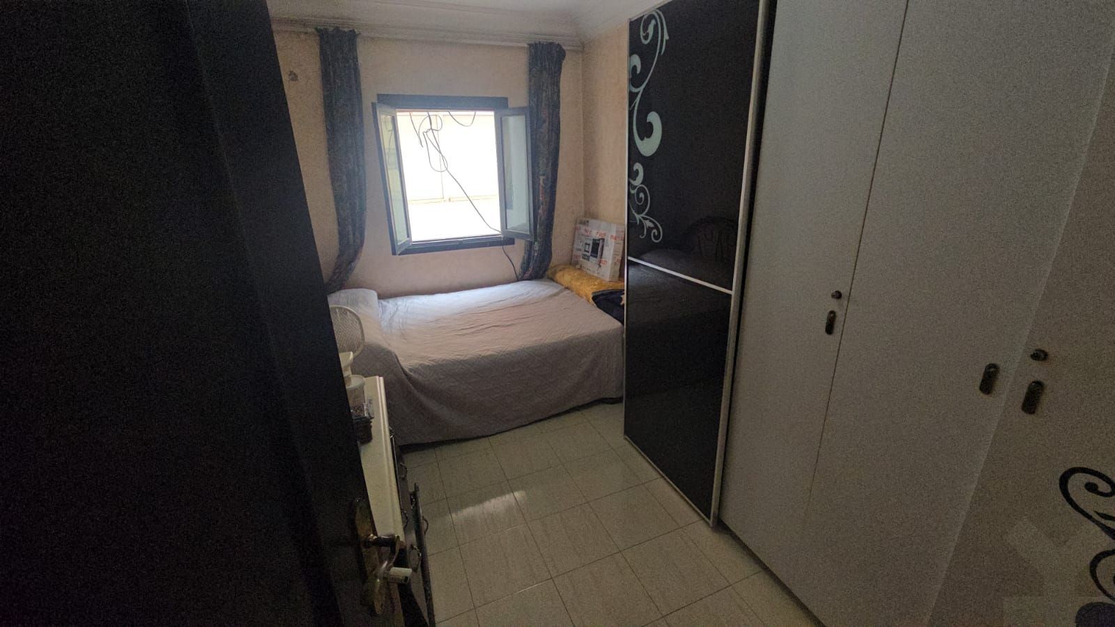 /ci190377/image_865945940.jpeg