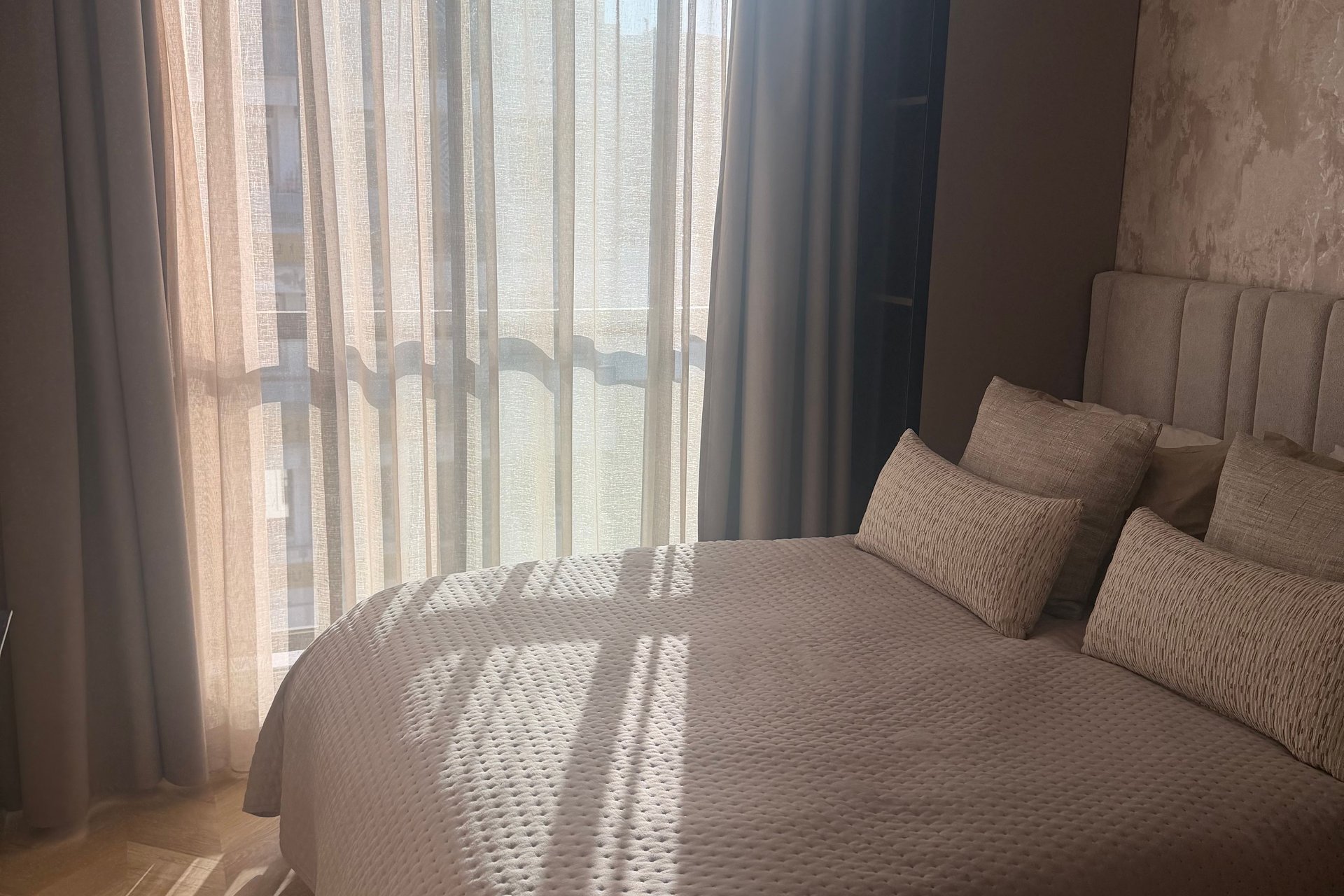 /ci190457/image_594545180.jpeg