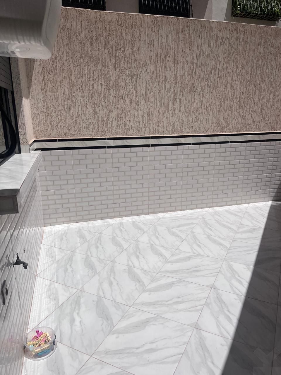 /ci190742/image_759910071.jpg