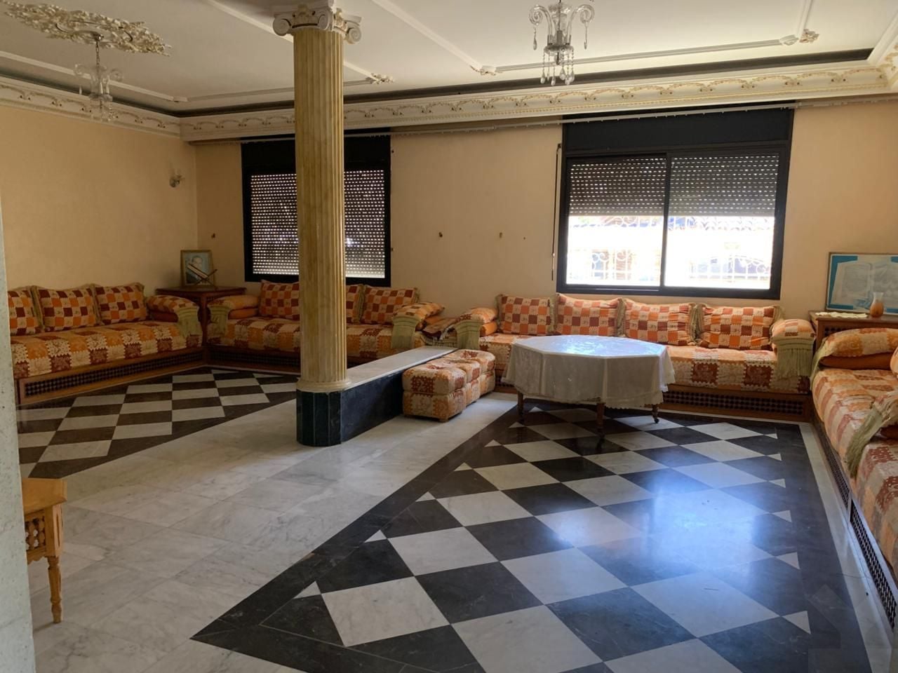 /ci191421/image_779141526.jpg