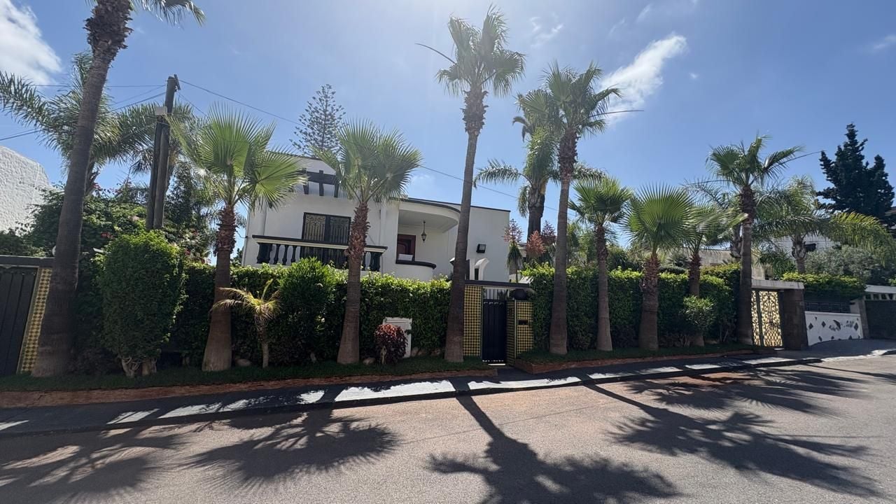 /ci193451/image_258118119.jpeg