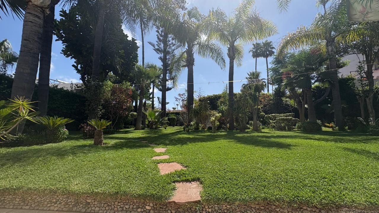 /ci193451/image_423767316.jpeg