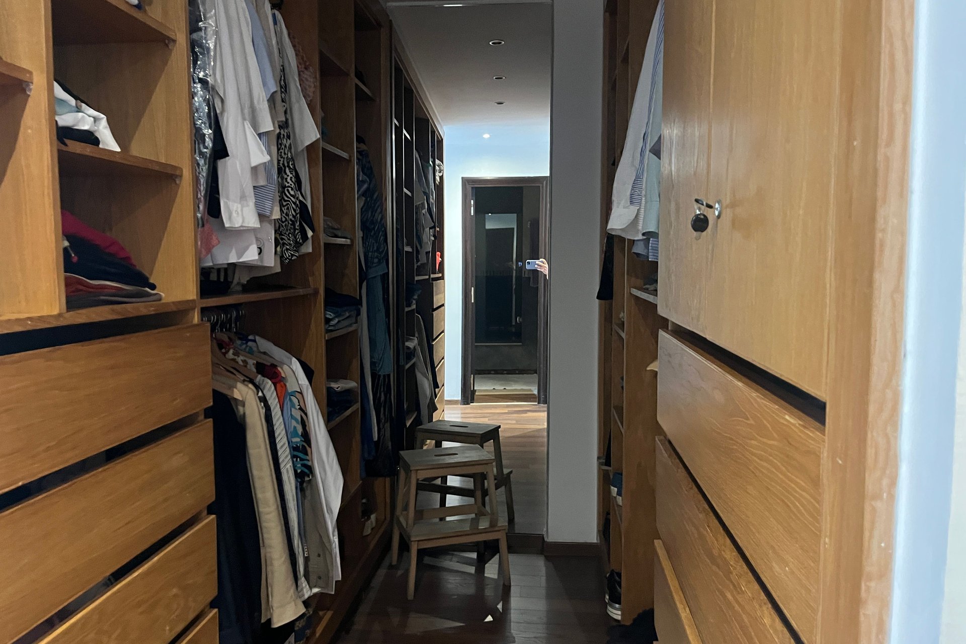 /ci194062/image_853437780.jpeg