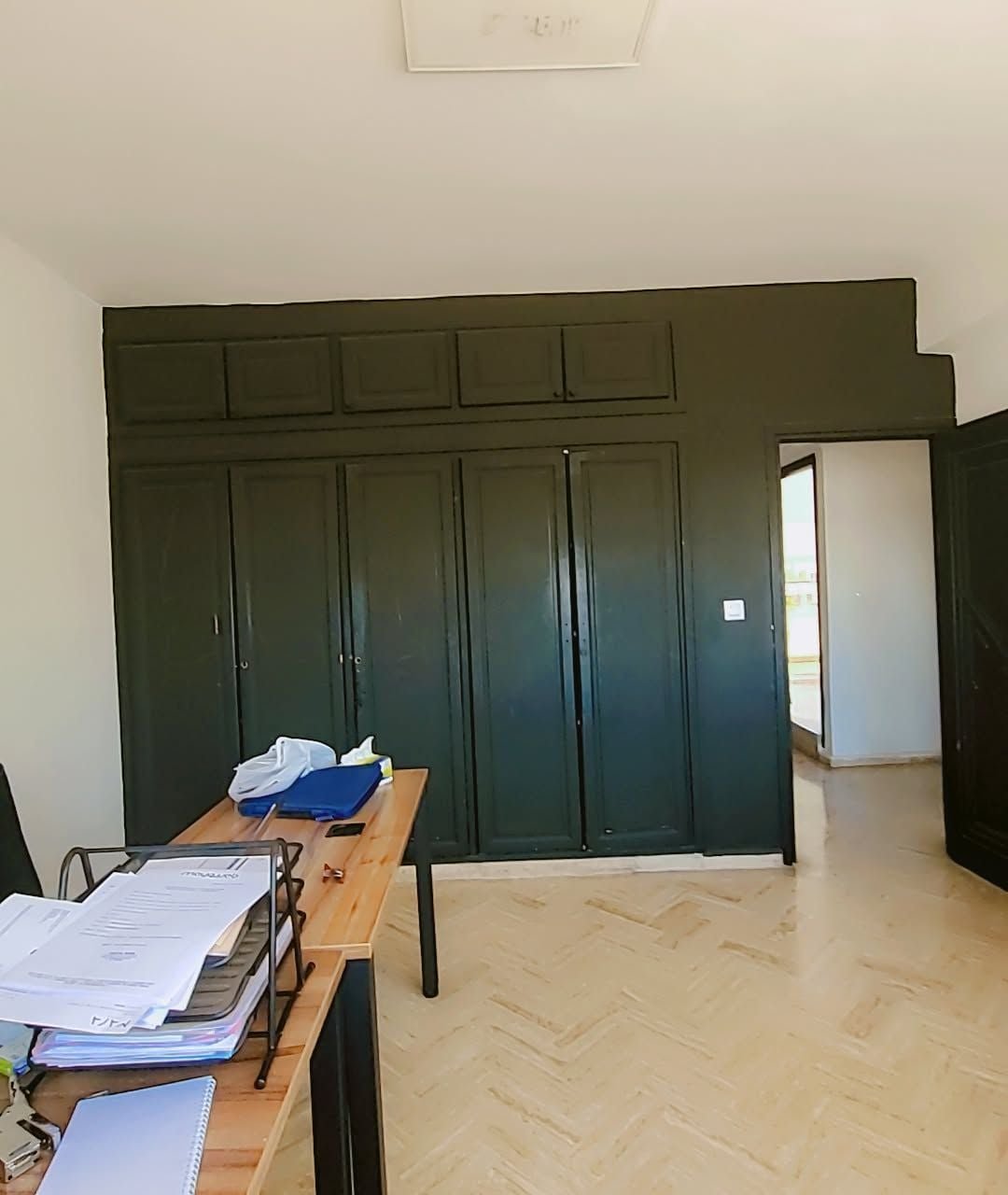 /ci197464/image_389241730.jpg