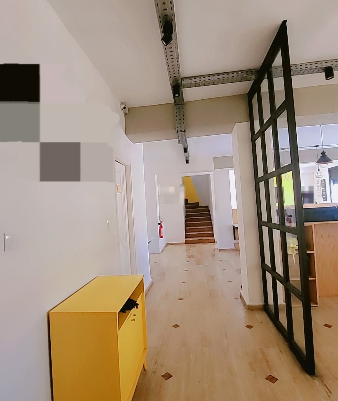 /ci197464/image_524579085.jpg