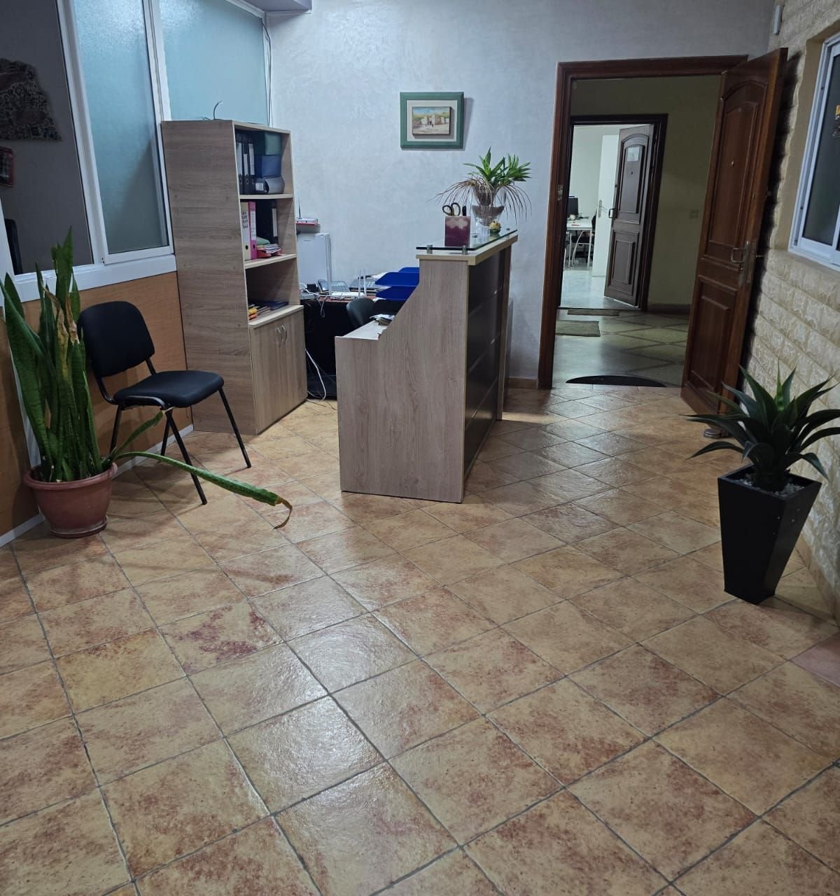 /ci198605/image_277200445.jpeg