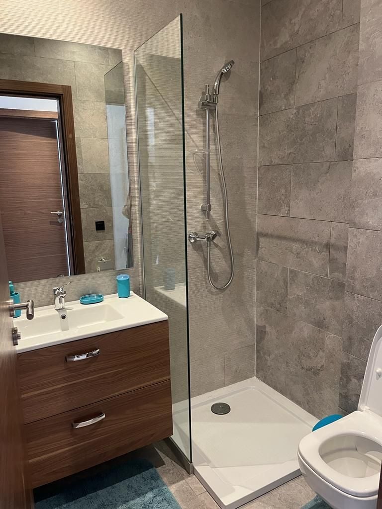/ci202142/image_915439810.jpeg