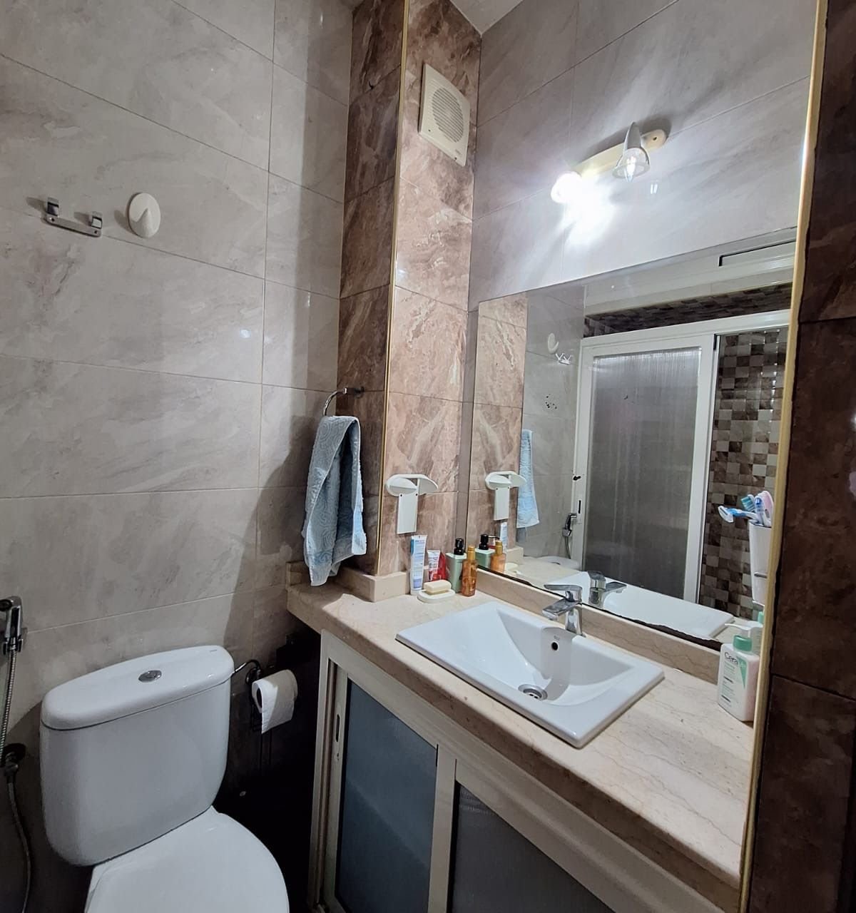 /ci205701/image_18278818.jpeg