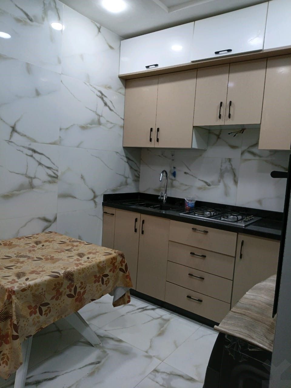 /ci209734/image_383471700.jpeg