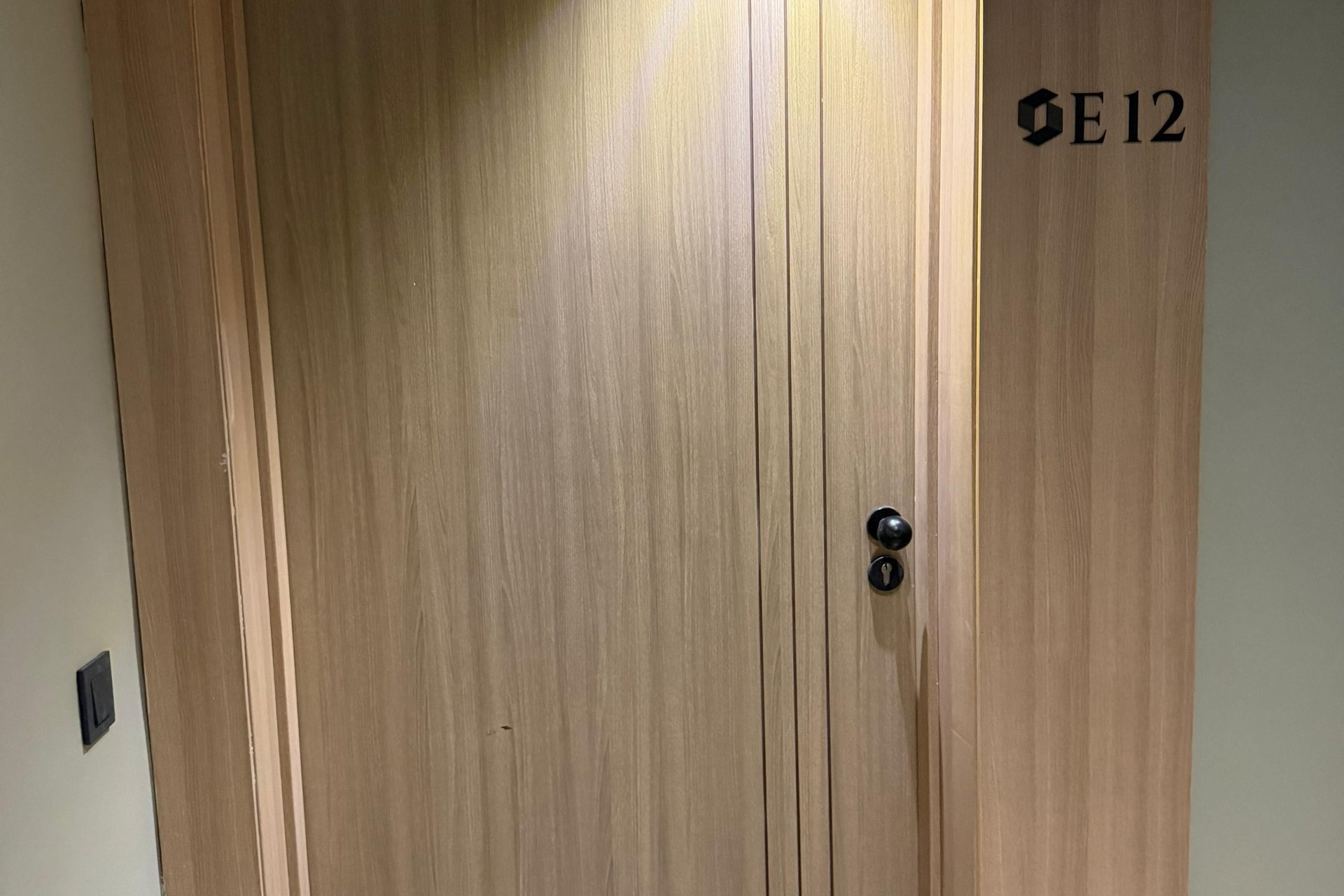 /ci214025/image_854212898.jpg
