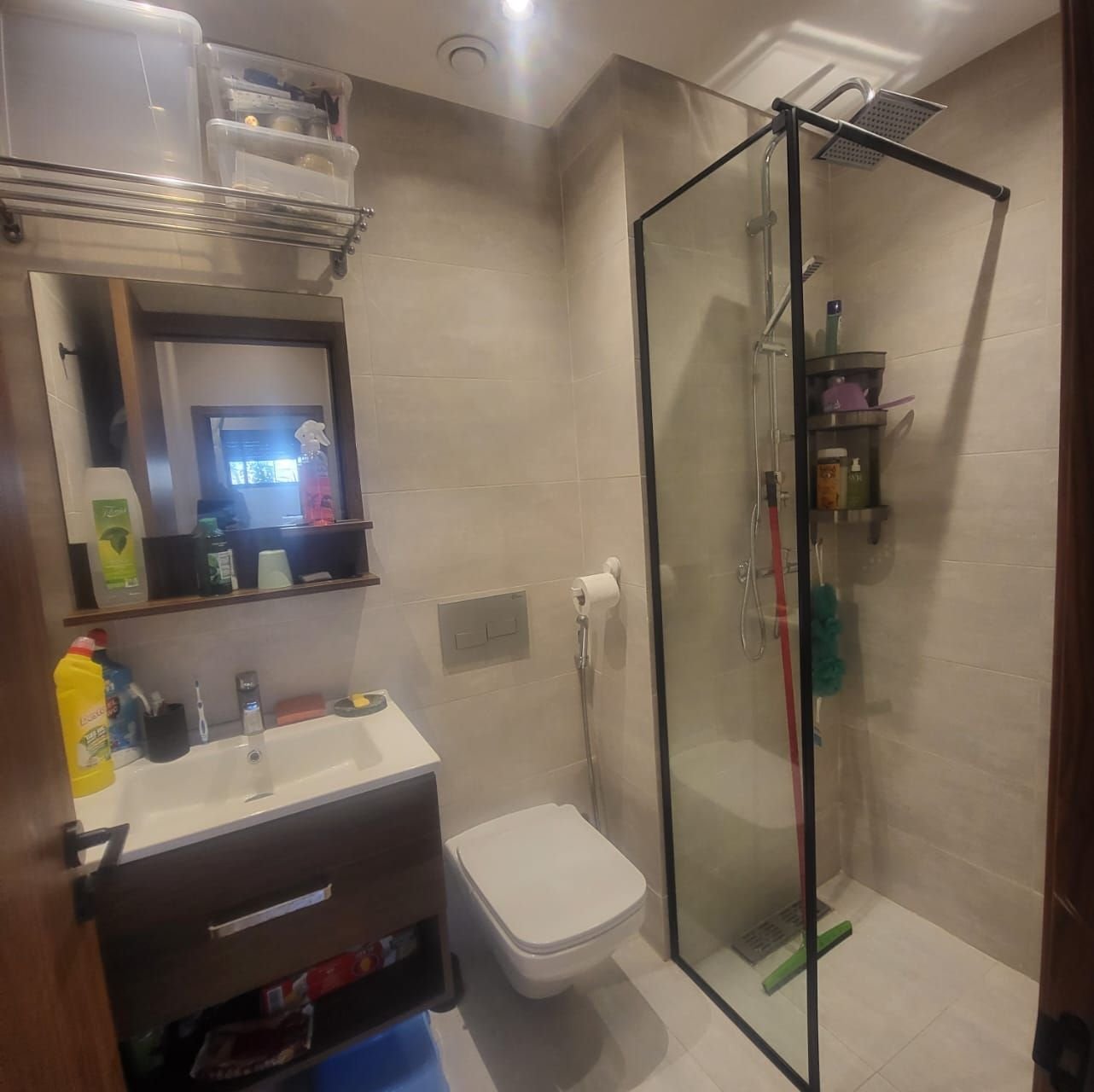 /ci216280/image_457039537.jpeg