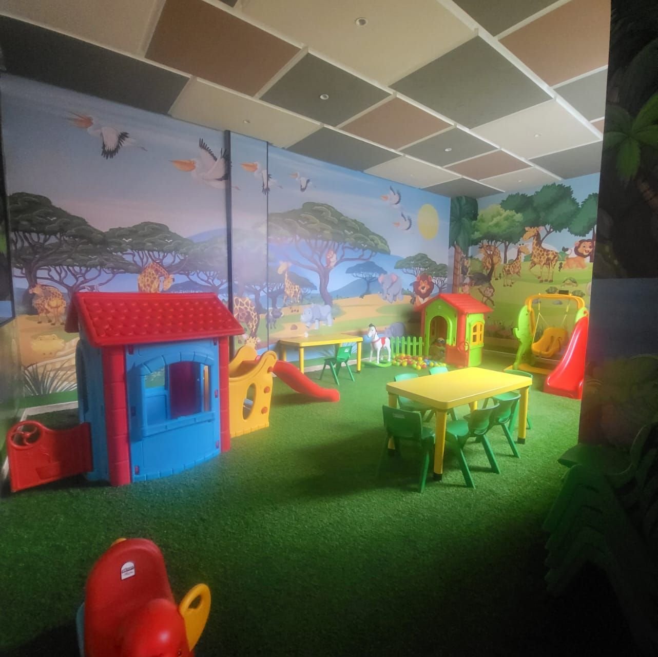 /ci216280/image_795696013.jpeg