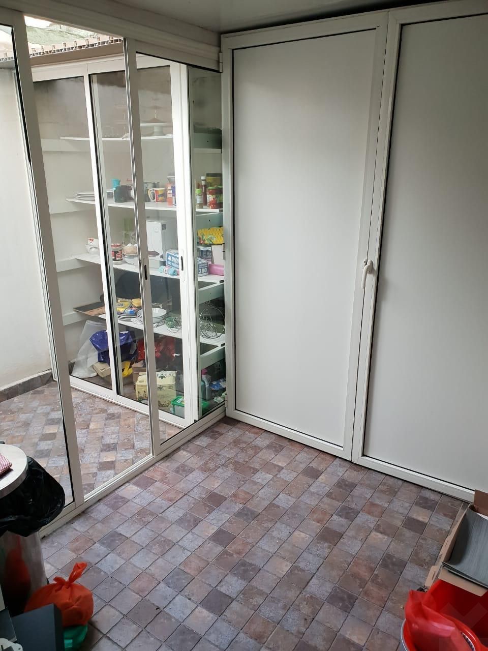 /ci5000726/image_923775991.jpeg