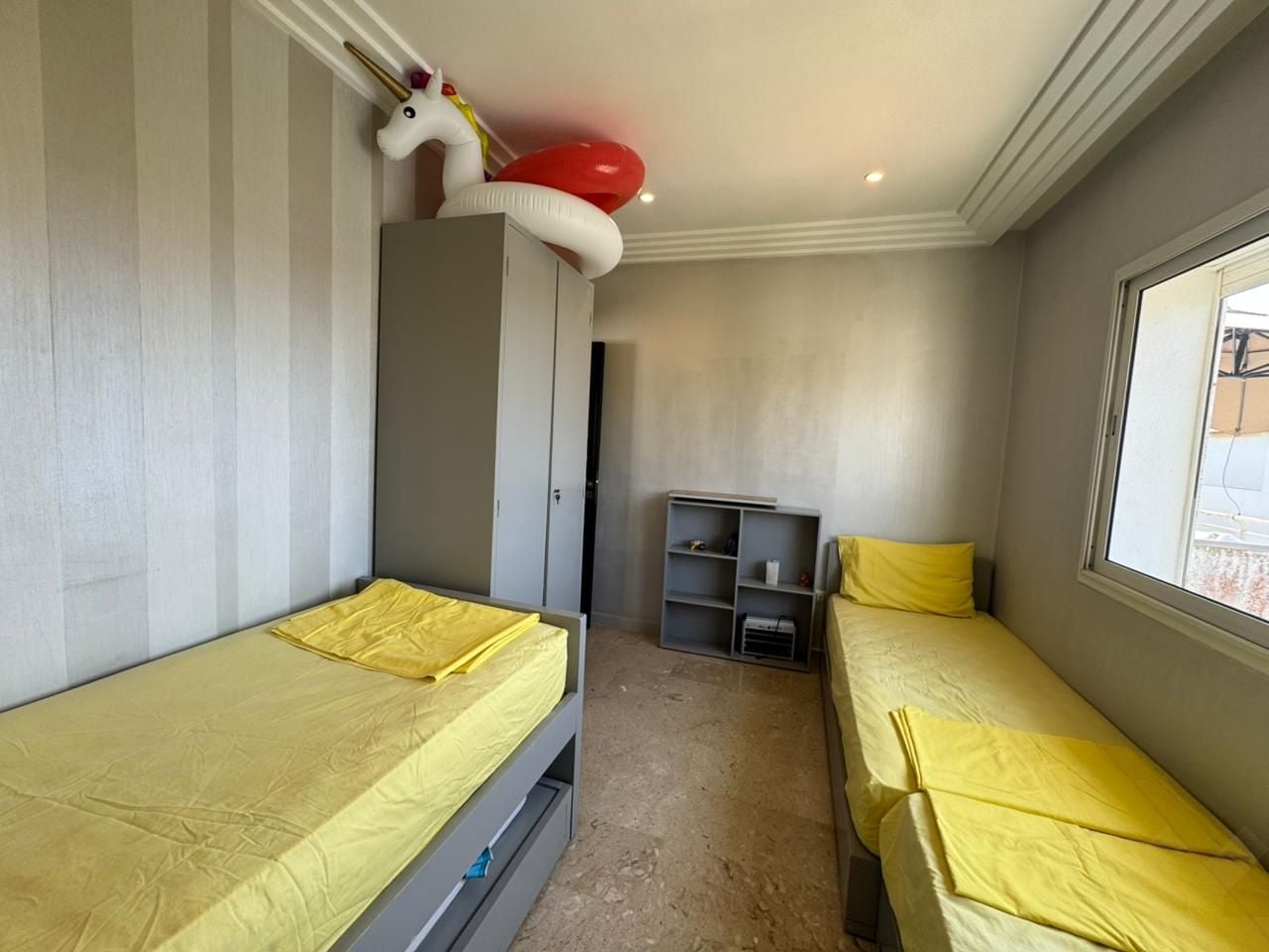 /da185894/image_495471700.jpeg