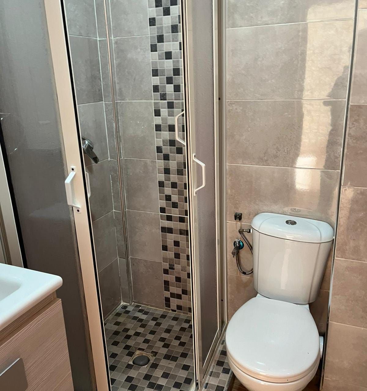 /ia5003061/image_398140984.jpeg