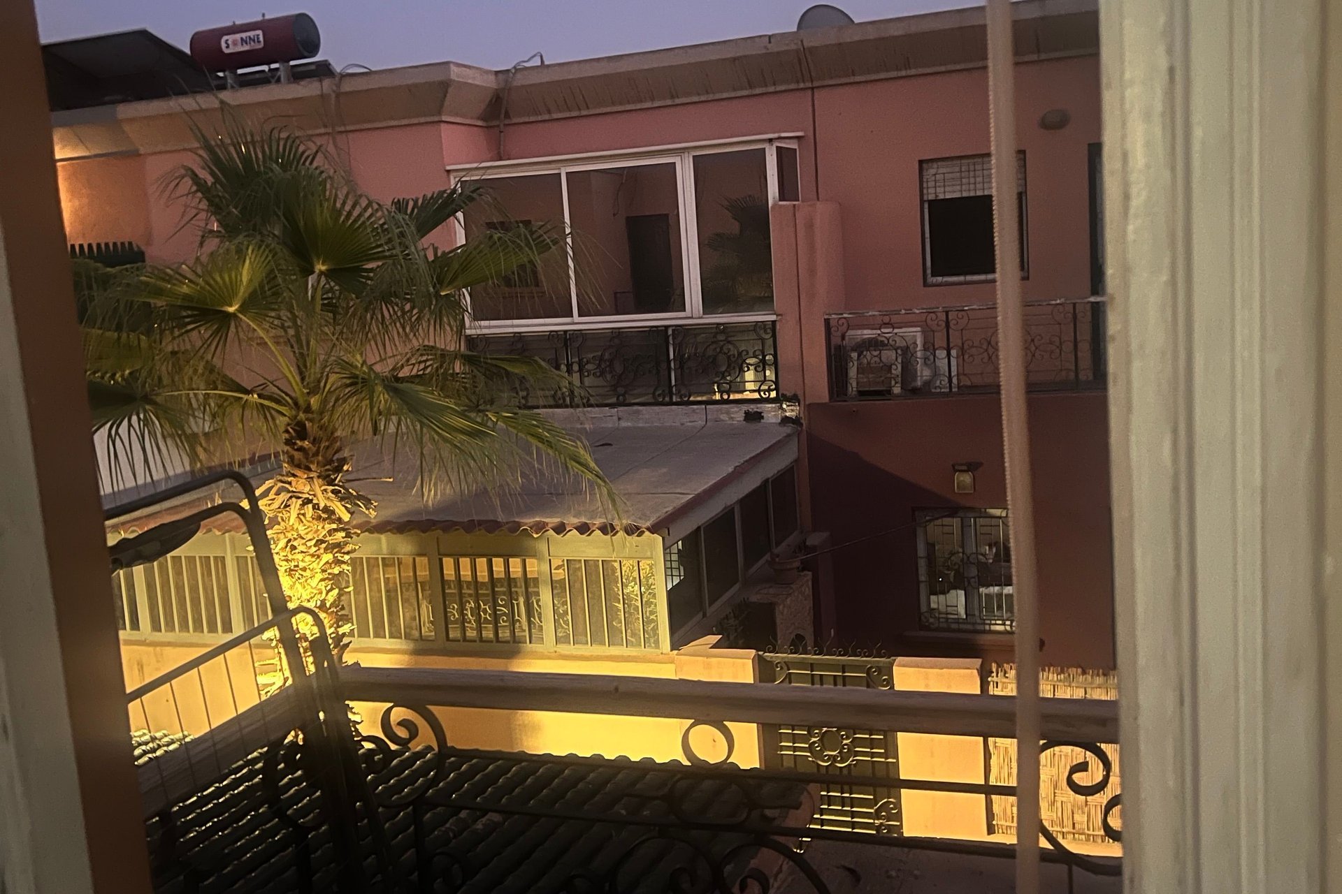 /ma159393/image_700166062.jpeg