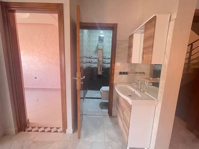 /ma186656/image_830539155.JPG