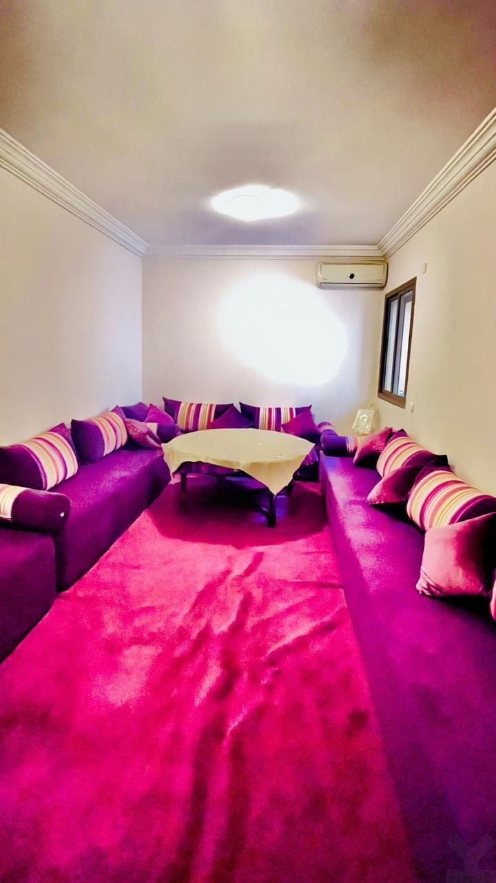/ma205247/image_877375072.jpeg