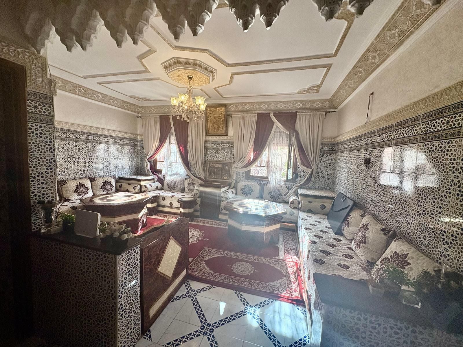 /mi151994/image_721378401.jpg