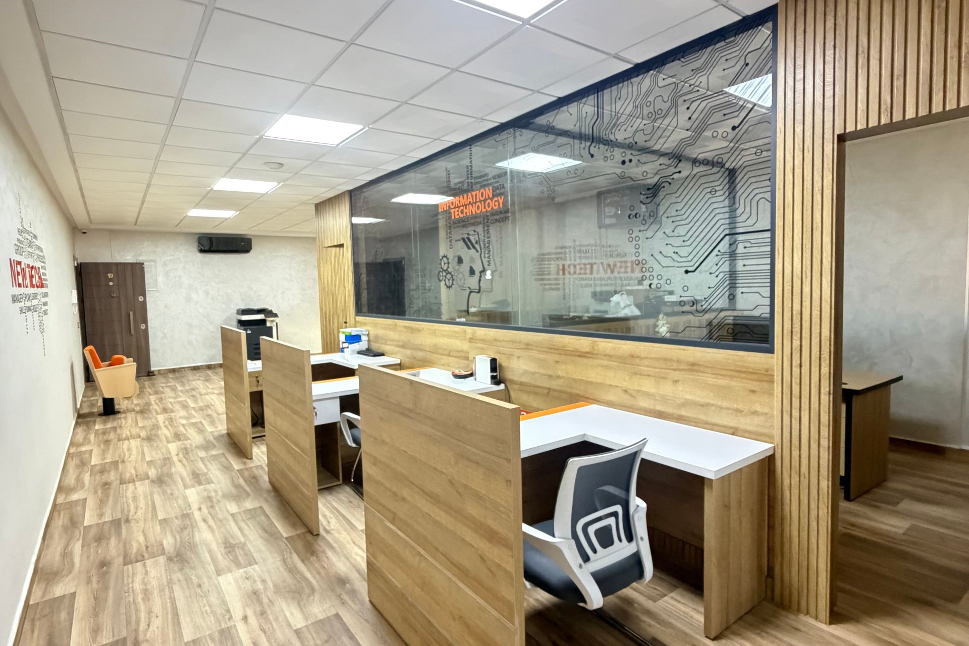 /mi195779/image_77961676.jpg