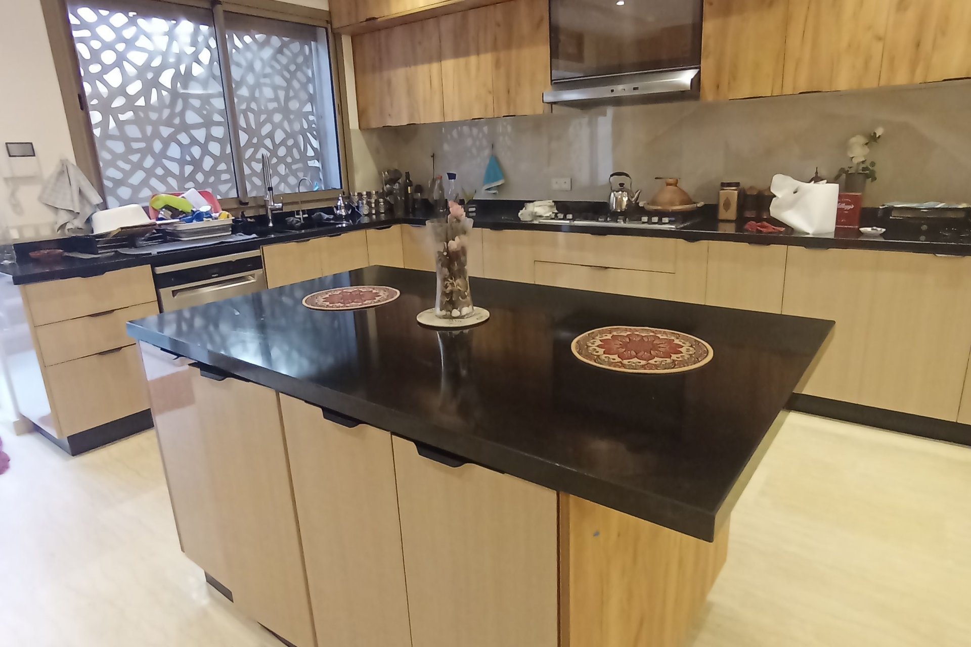 /mi198445/image_394674276.jpg