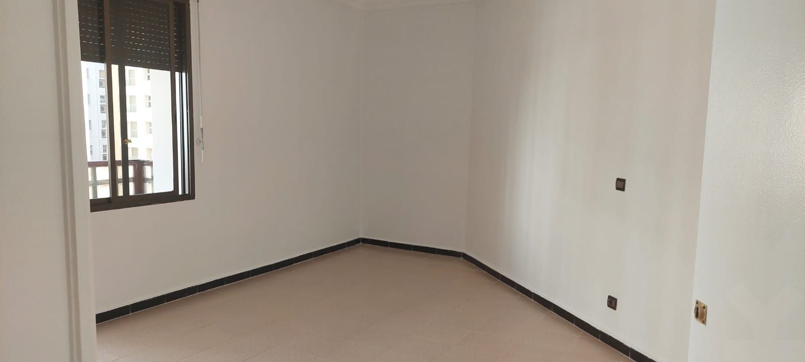 /ra152010/image_448523290.jpg