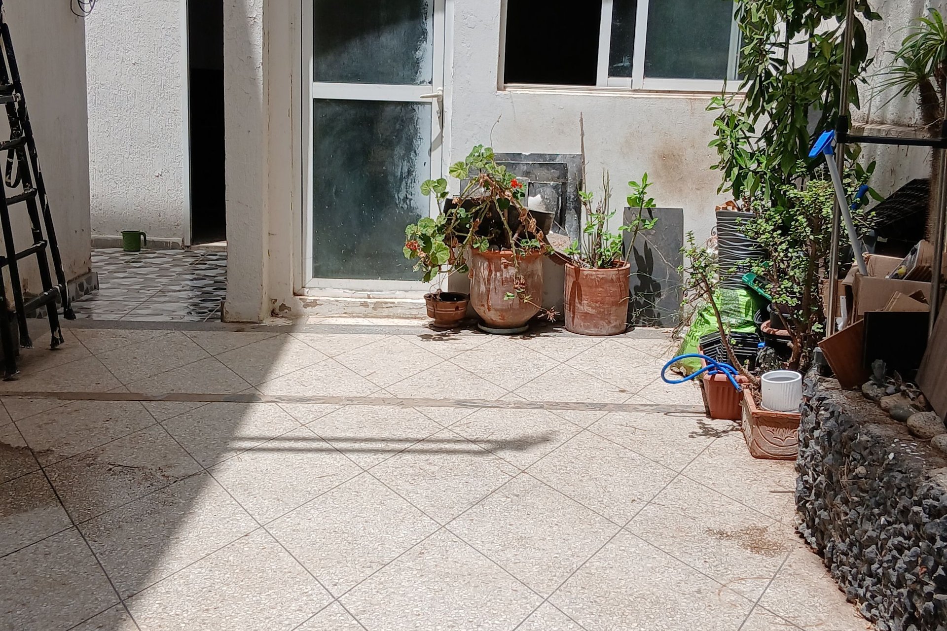 /ri198947/image_381615827.jpg