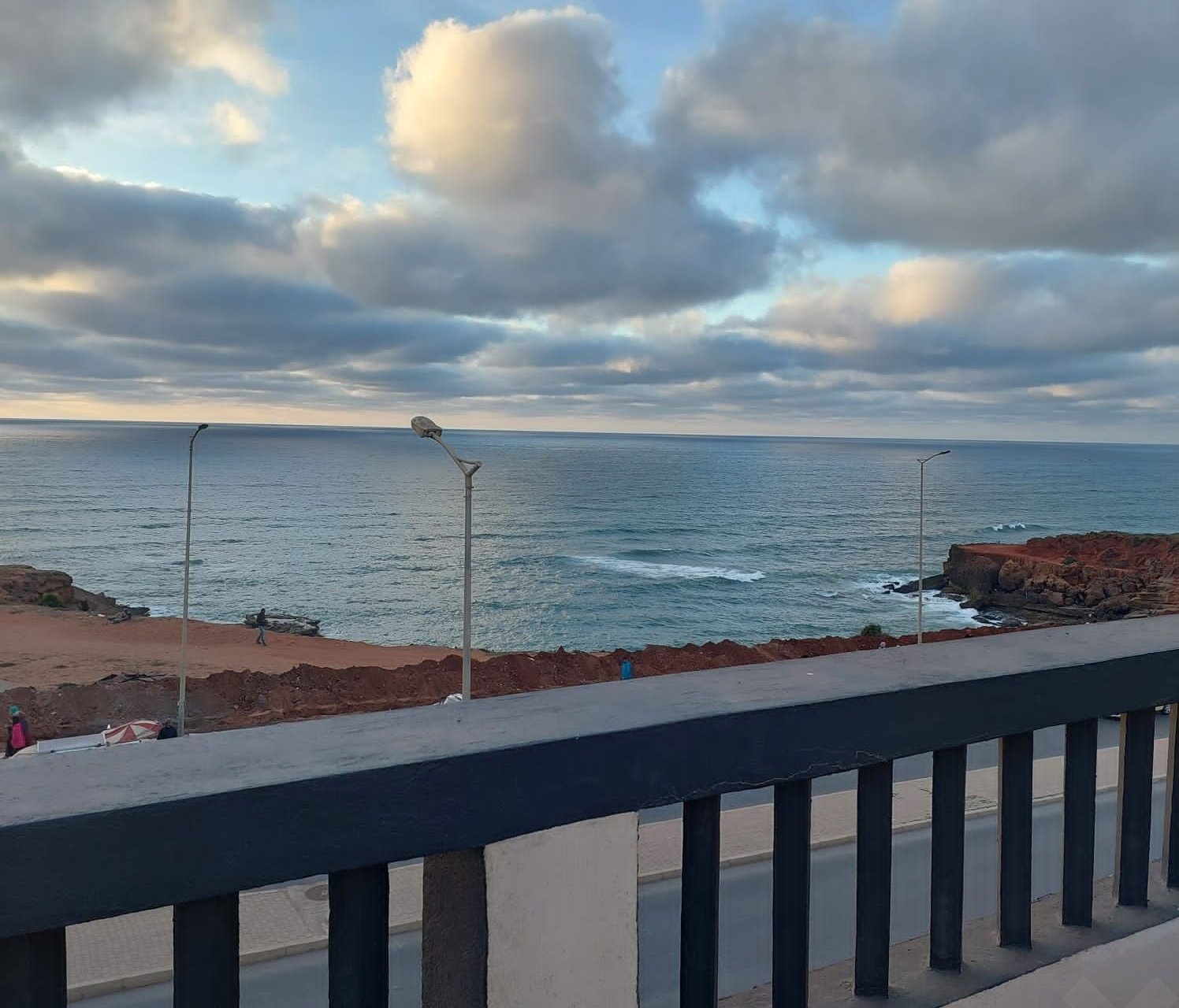 /si018671/image_126998862.jpg