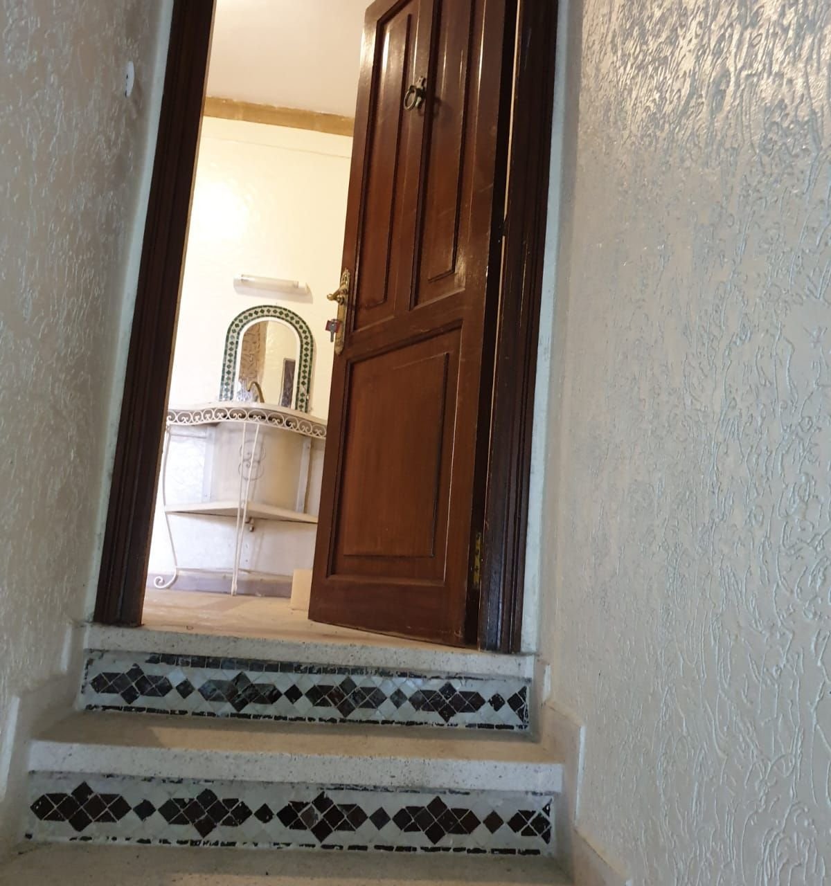 /st204659/image_143365944.jpeg